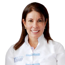 Dr. Angela Domínguez Camacho 