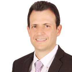 Dr. Juan Fernando Aristizabal Especialista en Ortodoncia, Candidato a Maestria en Ciencias Odontologicas